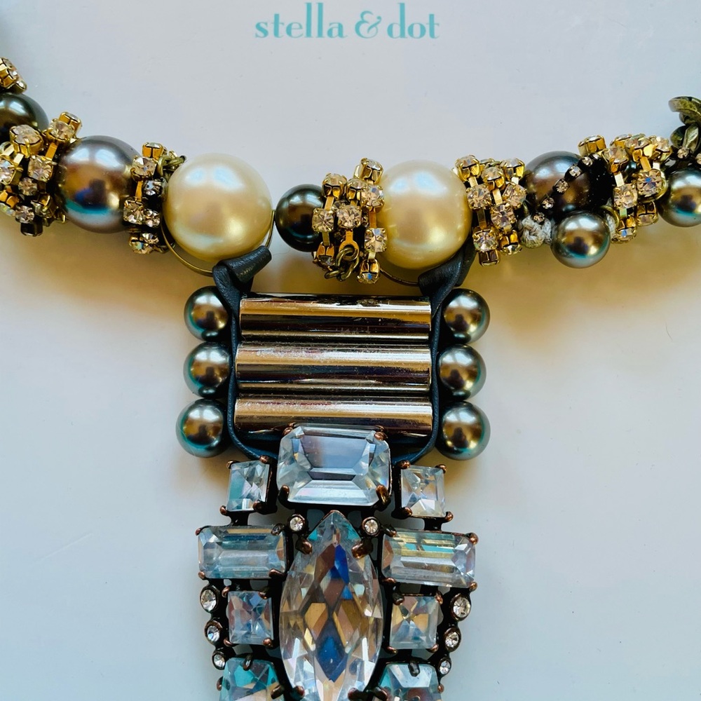 Stella & Dot Limited Edition French Deco Necklace - Picture 2 of 4